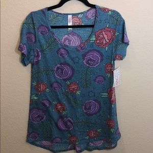 LuLaRoe Small Classic T